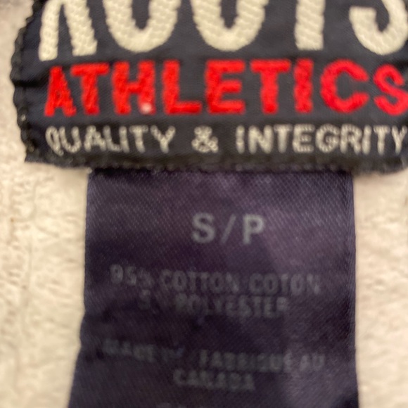 Roots Unisex Gray Crew Neck Sweatshirt w Felt Banff Across Chest /Size S - Picture 8 of 9